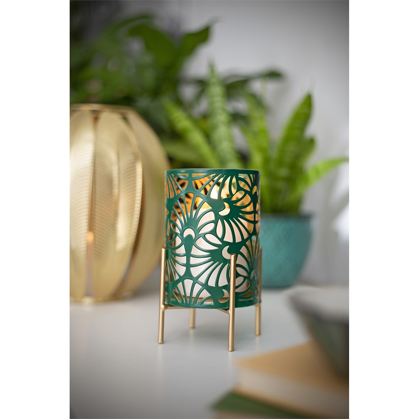 Decotropic Green Metal Garden Lantern