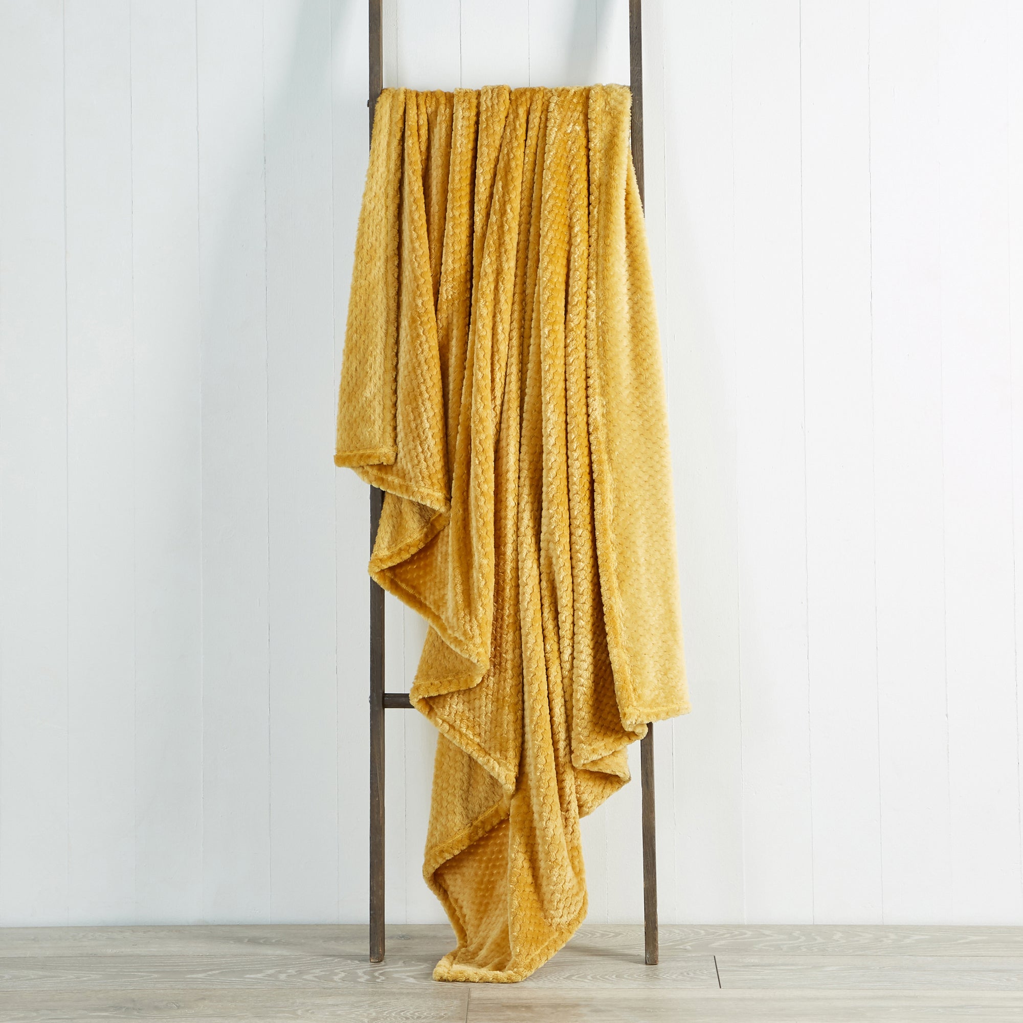 Evan 130cm x 180cm Throw Ochre