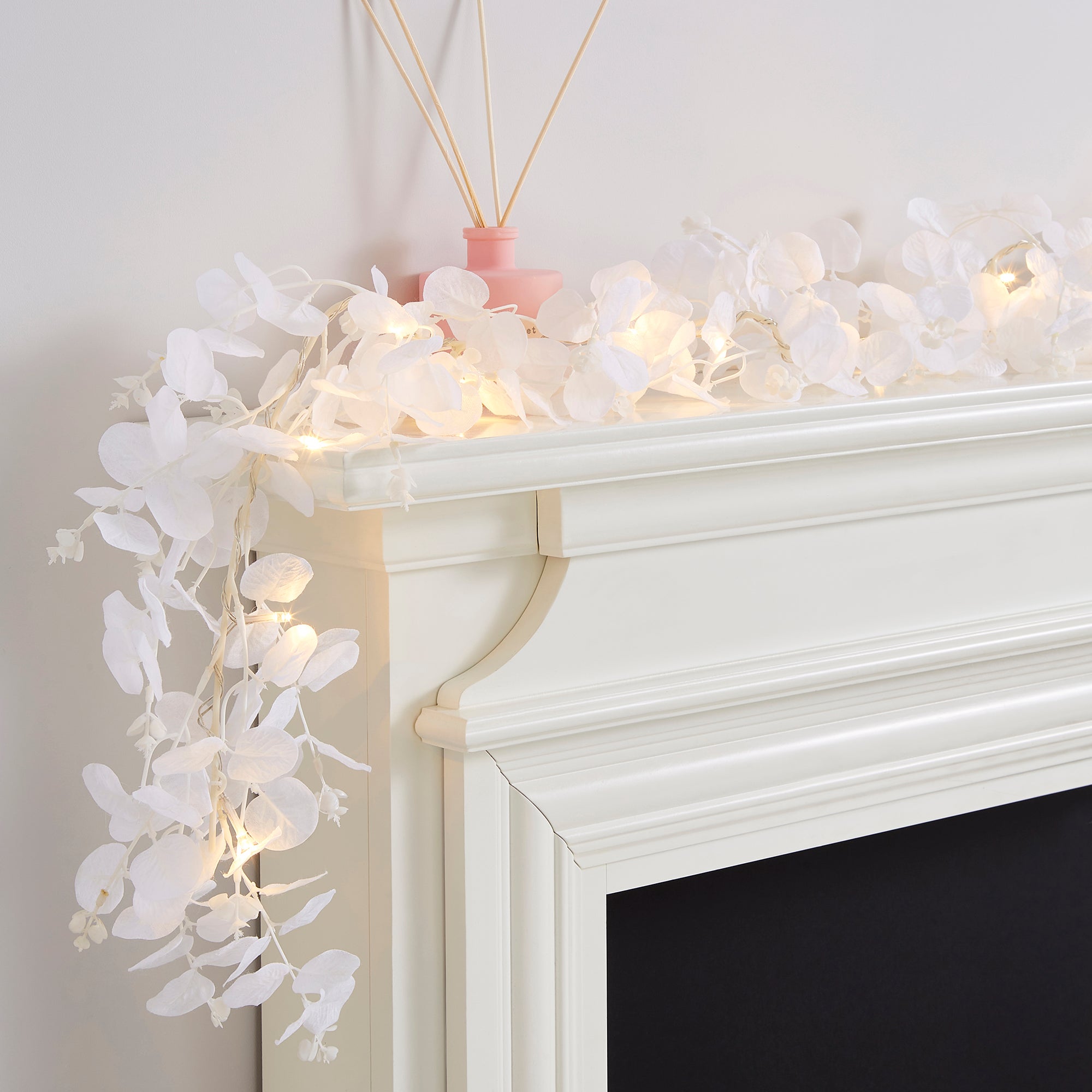 White Eucalyptus Lit Garland White