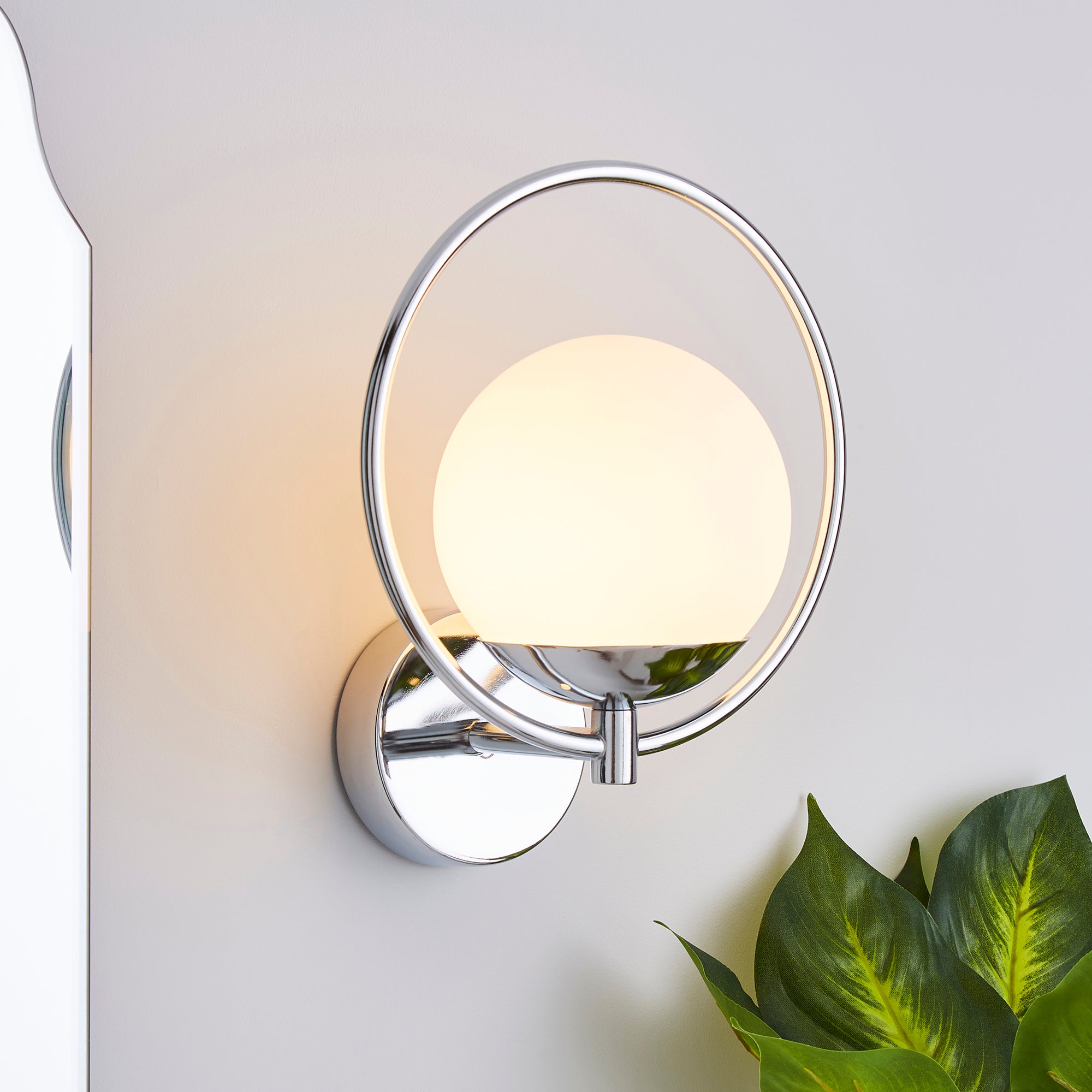 Fort Halo Bathroom Wall Light Chrome Chrome