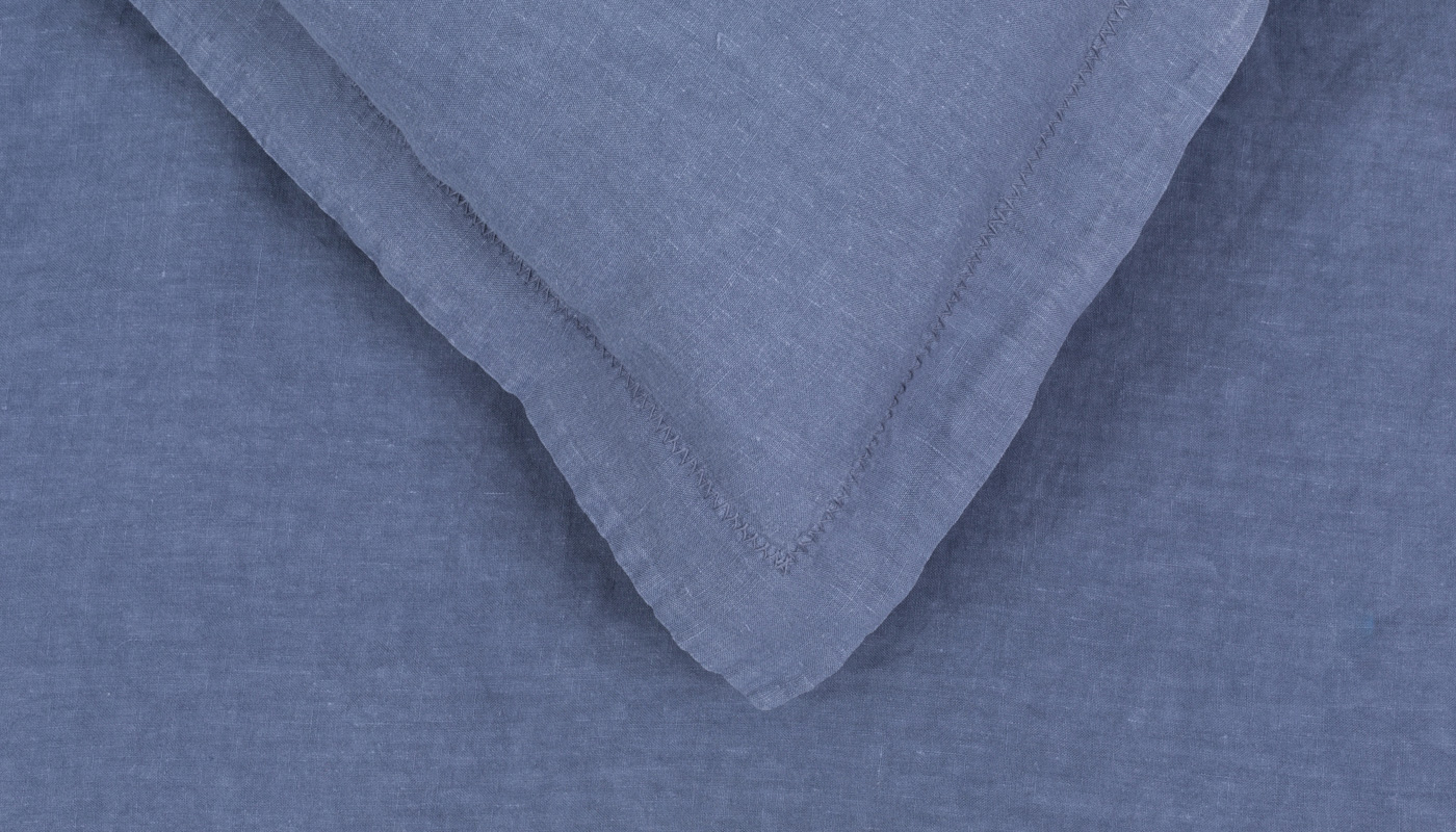 Heal's Washed Linen Blue Oxford Pillowcase