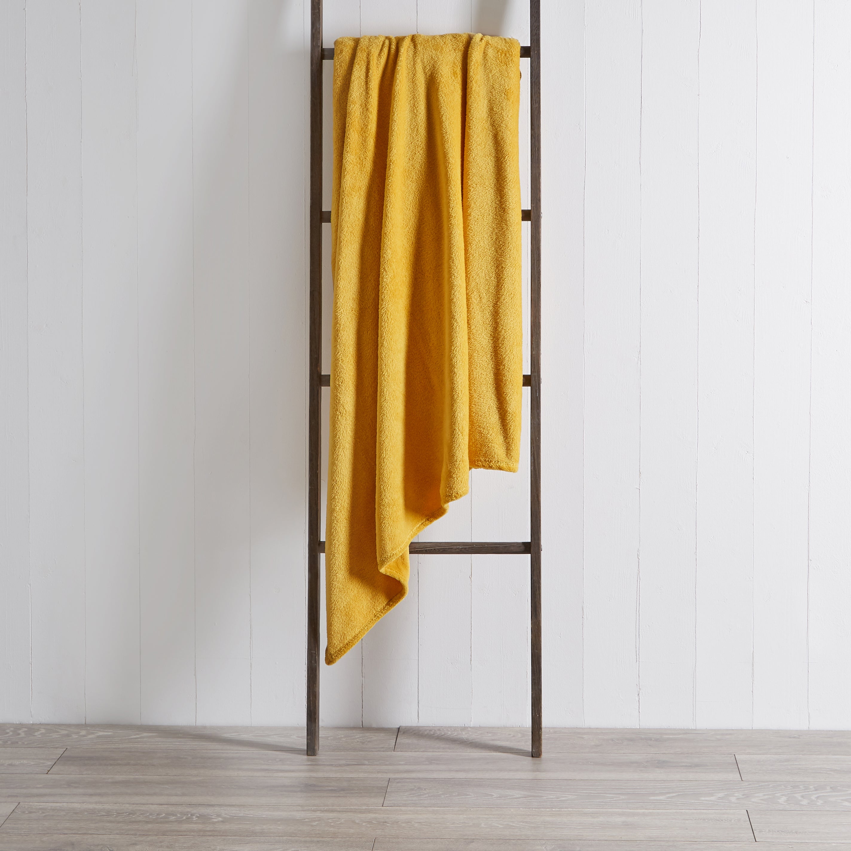 Soft Fleece 130cm x 170cm Throw Yellow